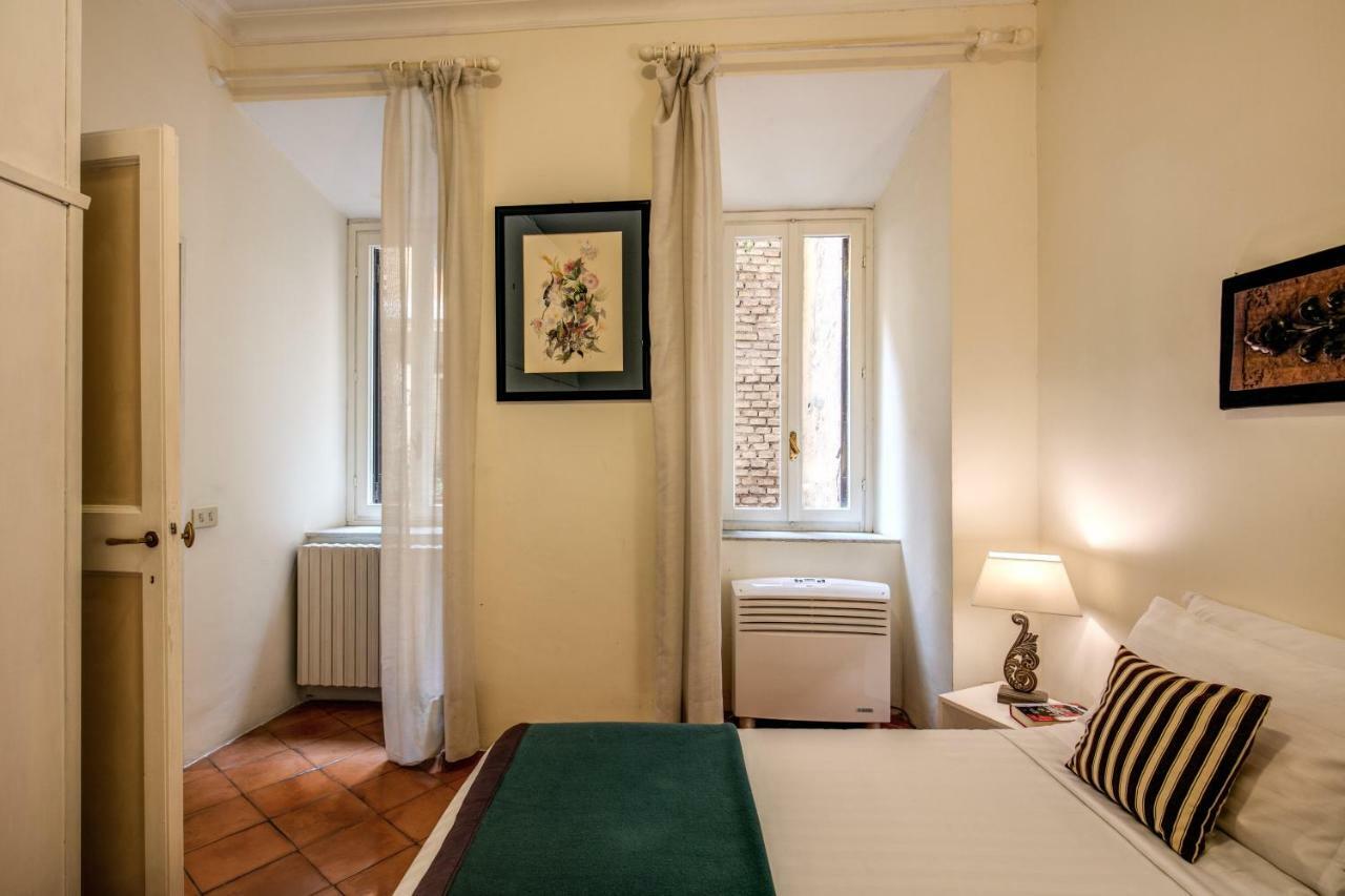 Colosseum Forum Apartment Рим Экстерьер фото